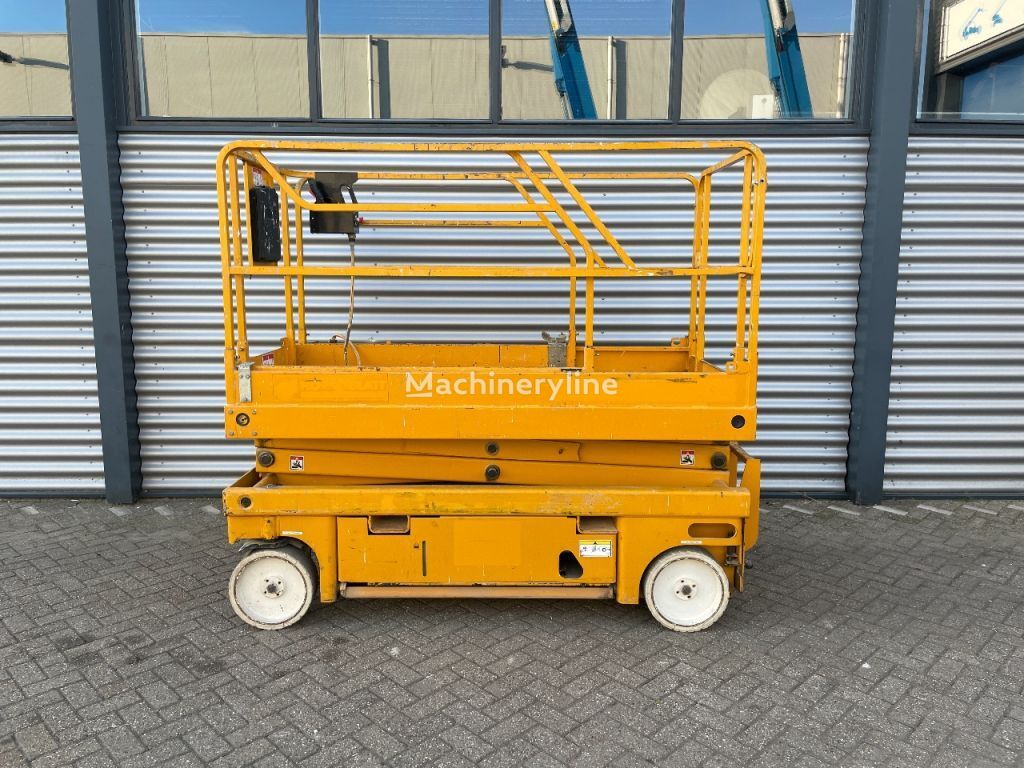 Haulotte Compact 8W Hoogwerker Schaarhoogwerker plataforma de tijera - Machineryline