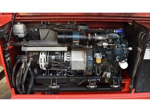 بيع رافعة هيدروليكية مقصية Holland Lift Combistar M-250HYL25 4WD/P/N - صورة 15 | Machineryline KW رافعة هيدروليكية مقصية Holland Lift Combistar M-250HYL25 4WD/P/N | صورة 15 - Machineryline