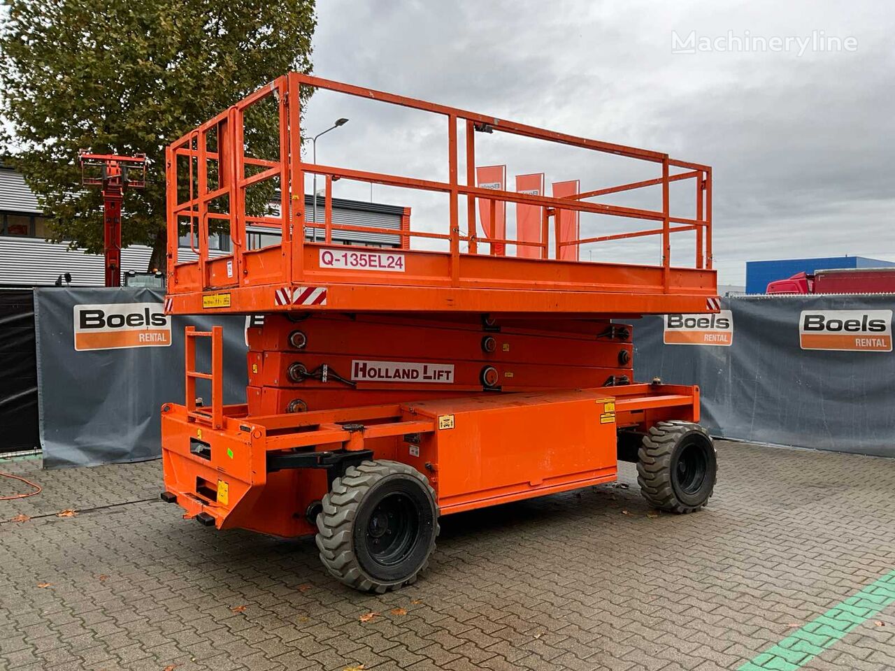 piattaforma elevatrice a forbice Holland Lift Q-135EL24