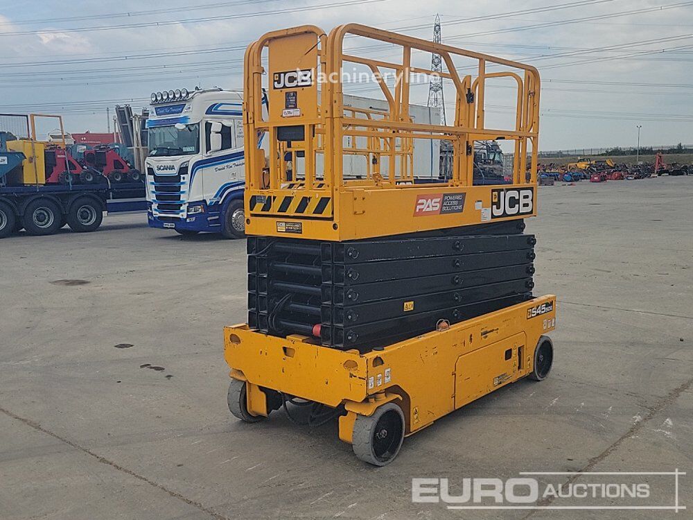 Plataforma de tesoura JCB 4550 a venda | Machineryline PT Plataforma de tesoura JCB 4550 - Machineryline