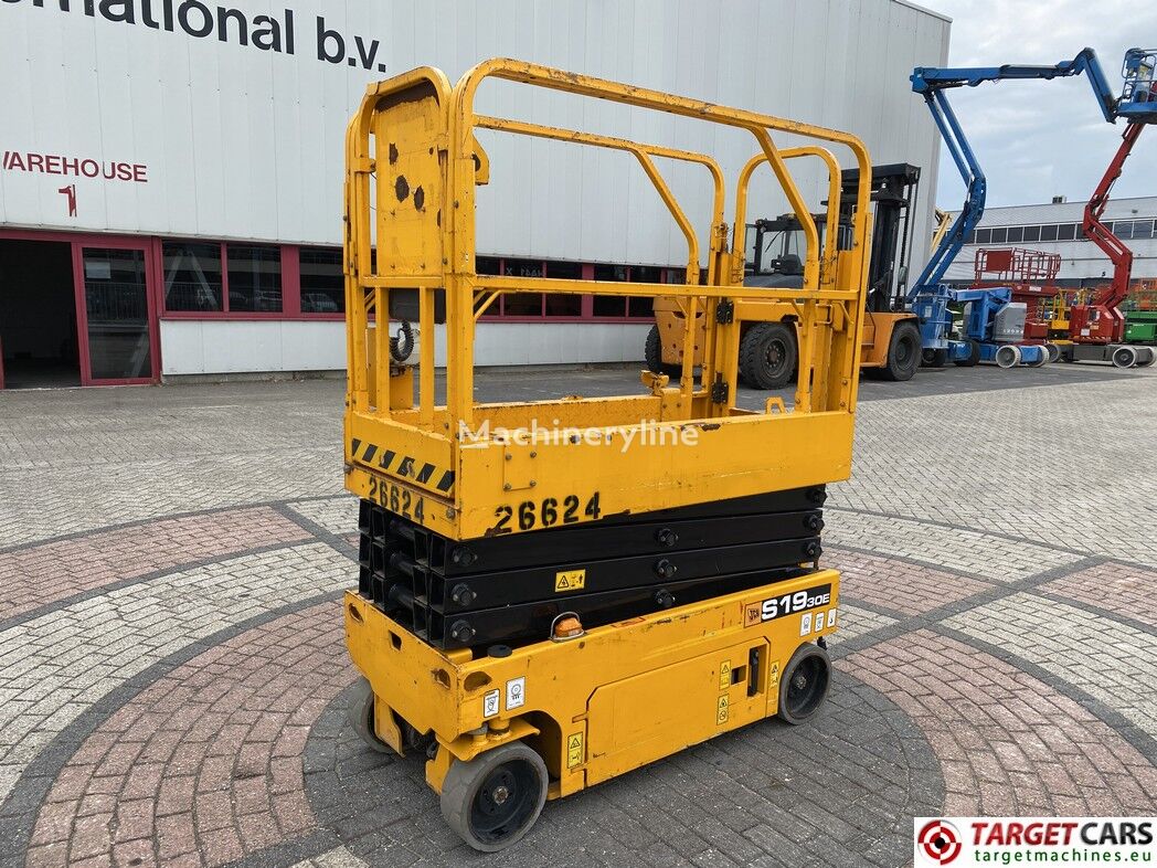 JCB S1930E  scissor lift