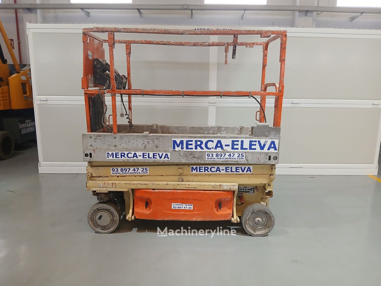 Nacelle ciseaux JLG 1930 ES à vendre | Machineryline CA Nacelle ciseaux JLG 1930 ES - Machineryline