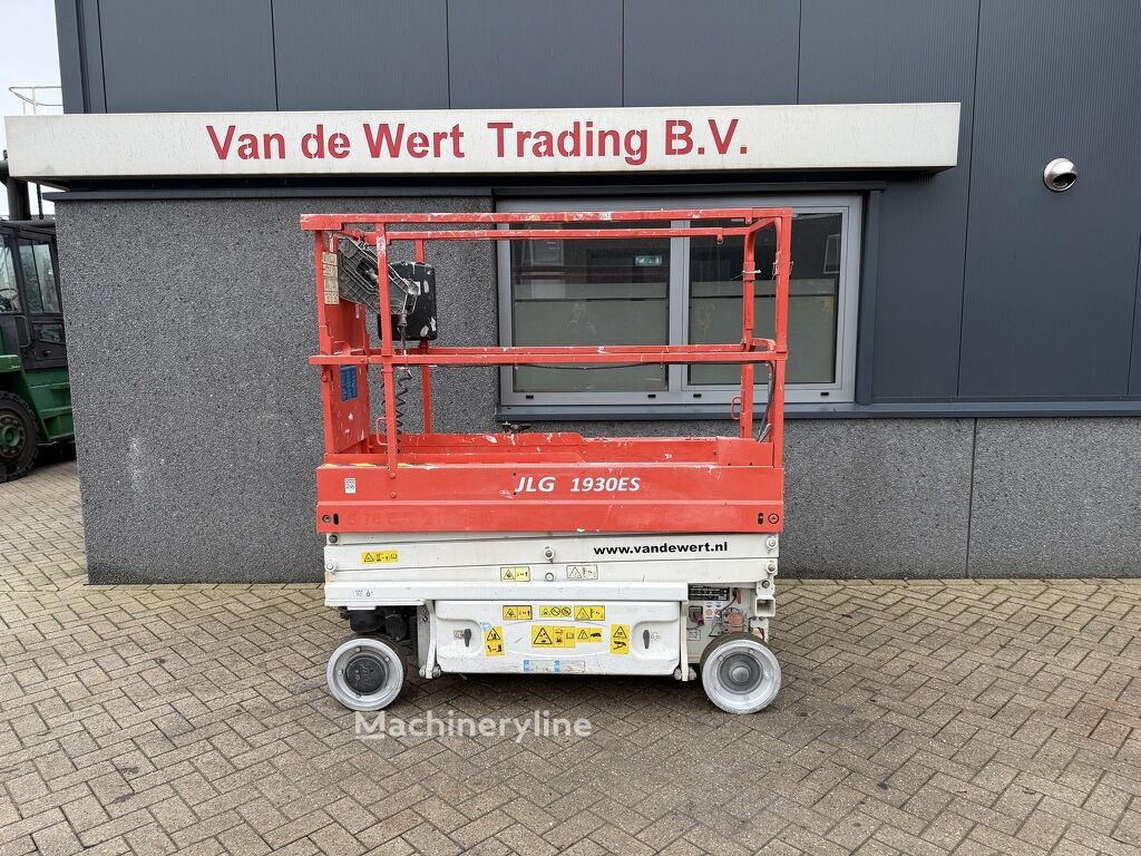 JLG 1930 ES scissor lift - Machineryline