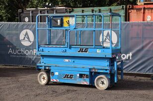 رافعة هيدروليكية مقصية JLG 2033 - E