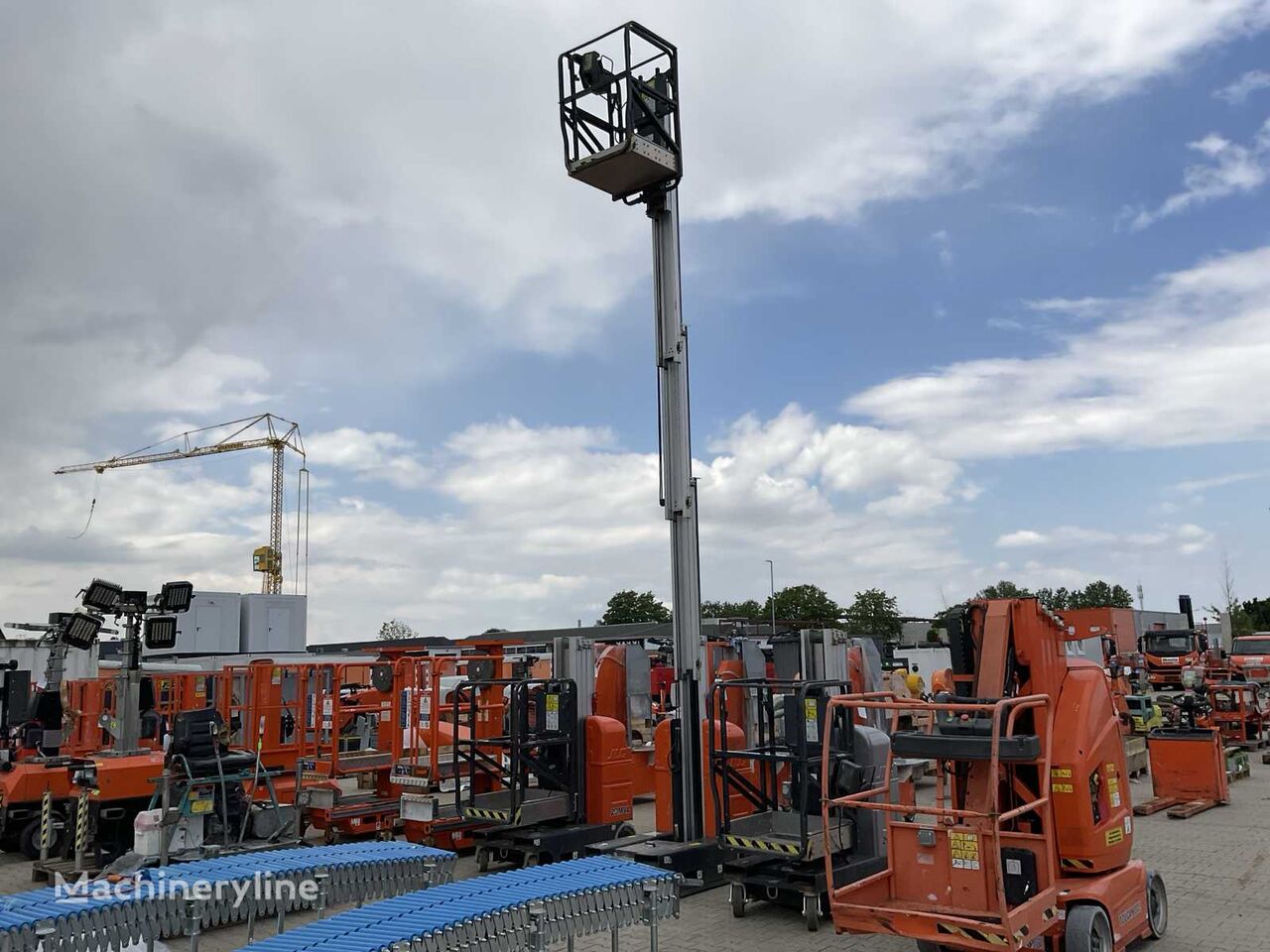 JLG 20MVL scissor lift