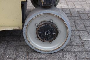 Käärtõstuki JLG 3246 ES müük - Pilt 14 | Machineryline EE Käärtõstuk JLG 3246 ES | Pilt 14 - Machineryline