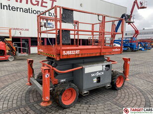 Skyjack SJ6832RT SCISSOR 4x4 DIESEL 6832 WORK LIFT 1180CM 2012 2394H 370 scissor lift