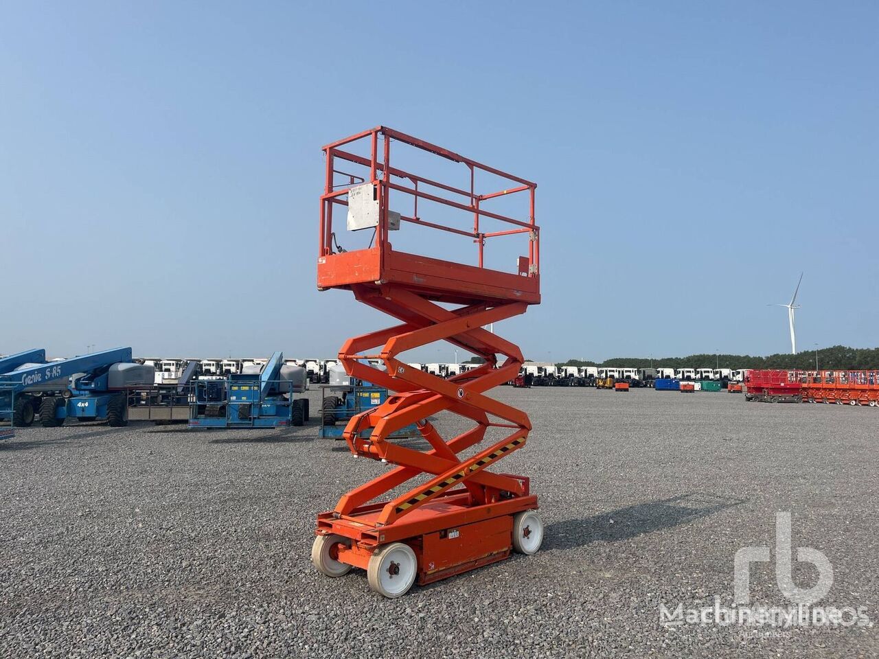 Skyjack SJIII 3220 Electric scissor lift