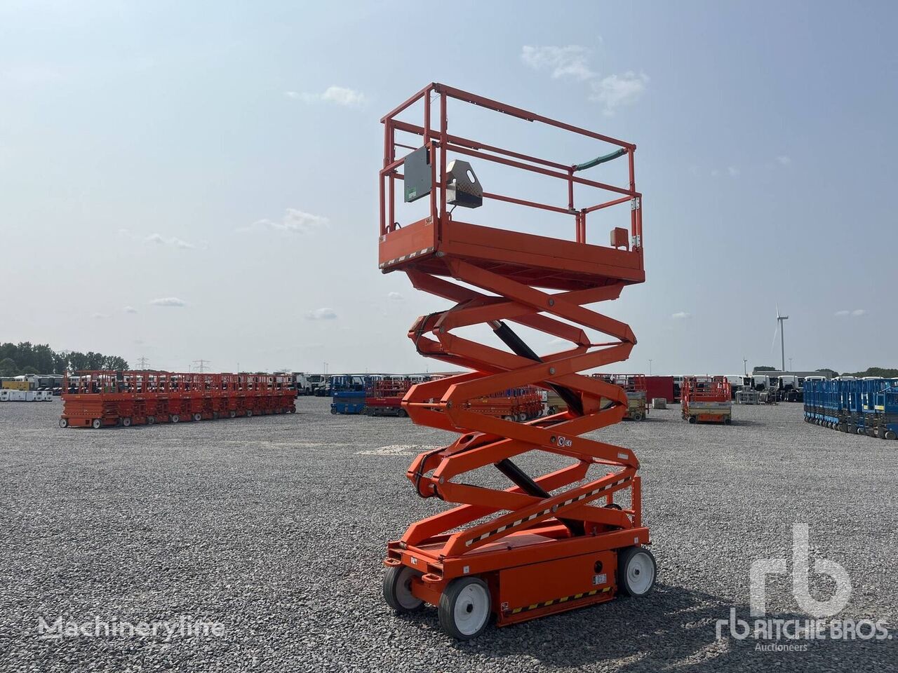 Skyjack SJIII 3226 Electric scissor lift