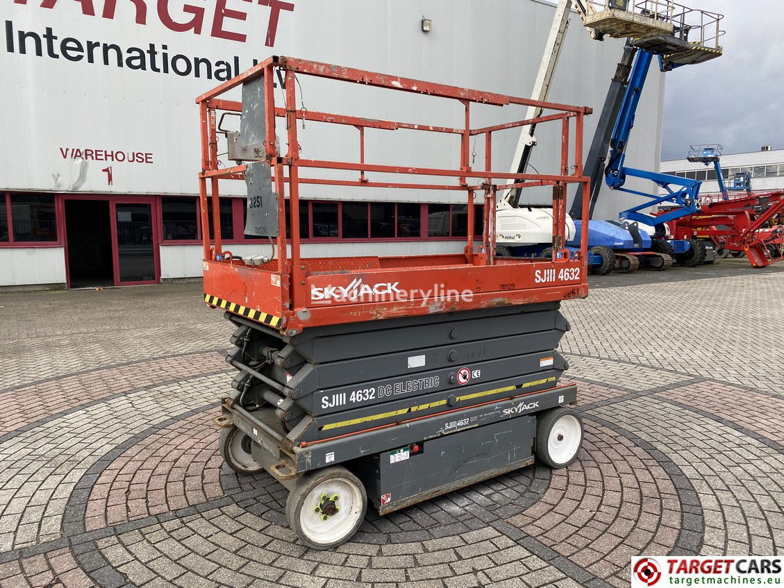 رافعة هيدروليكية مقصية Skyjack SJIII-4632 ELECTRIC SJ-4632 SCISSOR WORK LIFT 2013 70013251 303H