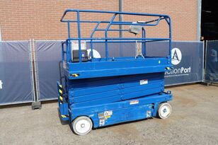 UpRight X-32 scissor lift