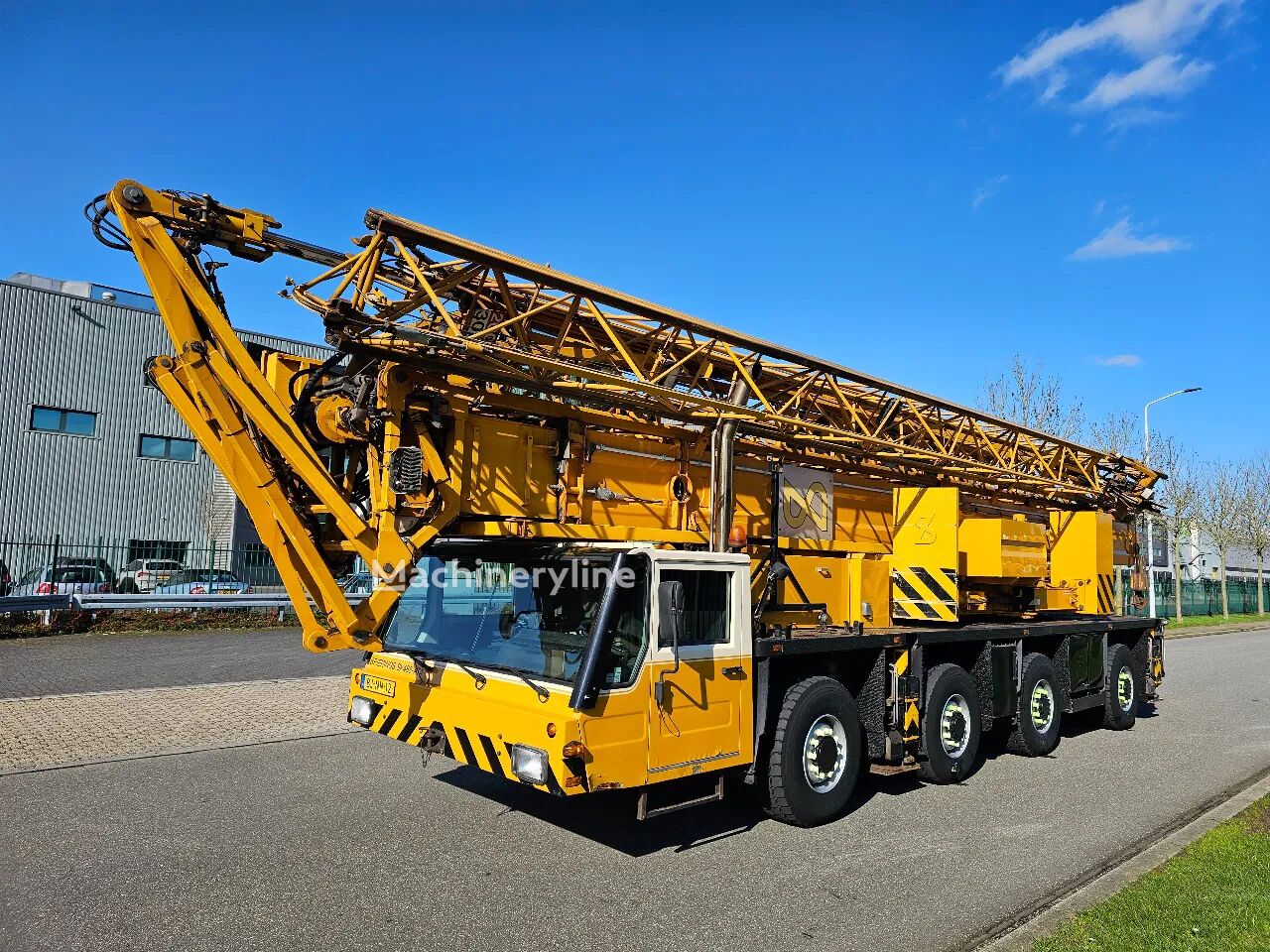Spierings SK 488 AT4 self-erecting tower crane for sale | Machineryline TZ Spierings SK 488 AT4 self-erecting tower crane - Machineryline
