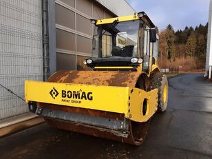 BOMAG BW 213 DH + P-5 Stage IV/Tier 4f compactador de tierra