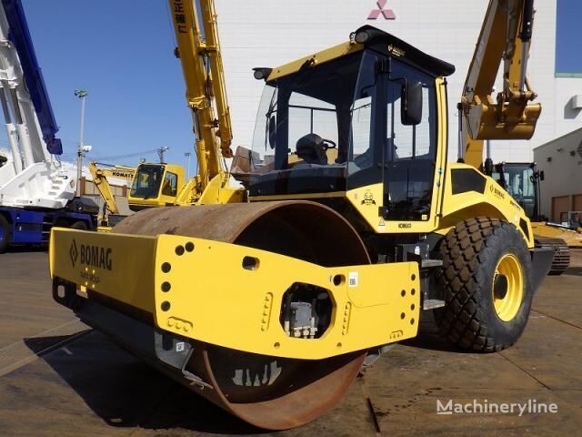 싱글 드럼 컴팩터 BOMAG BW212D-5