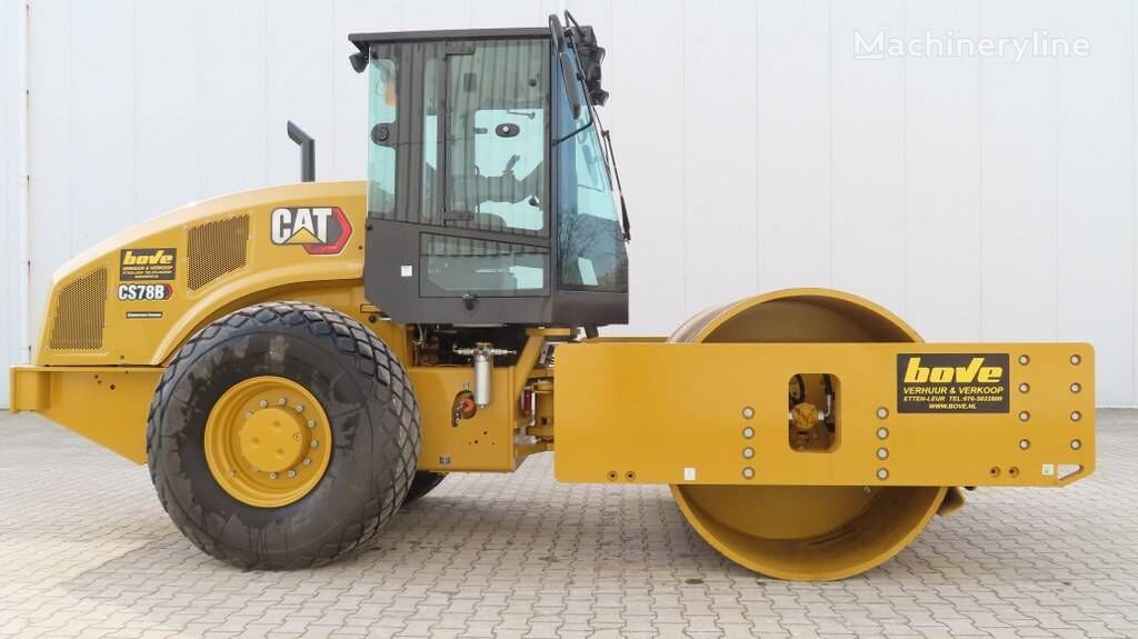 новый грунтовый каток CAT CS 78 B