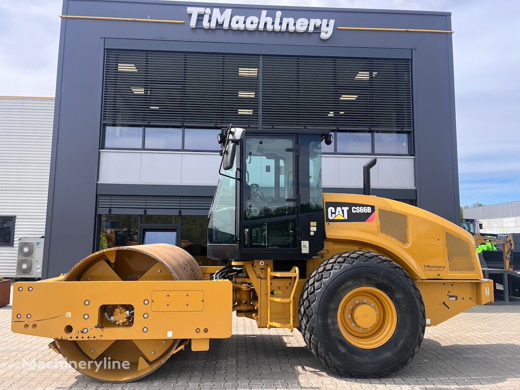 грунтовый каток Caterpillar CAT CS 66 B