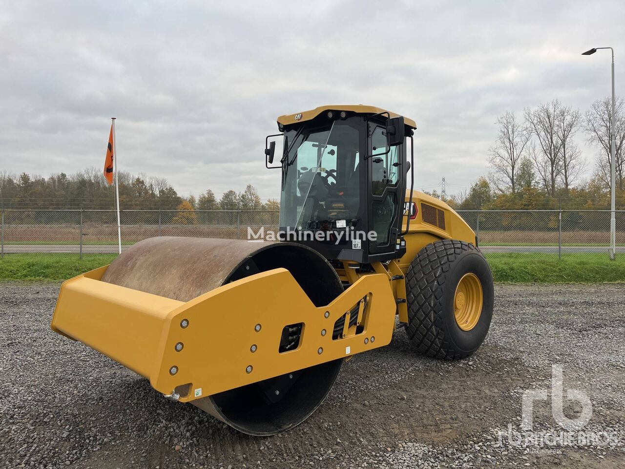 신품 싱글 드럼 컴팩터 Caterpillar CS10GC (Unused)