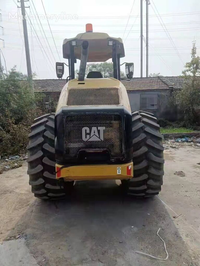 Caterpillar CS56 toprak silindiri