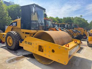 Caterpillar CS583E single drum compactor