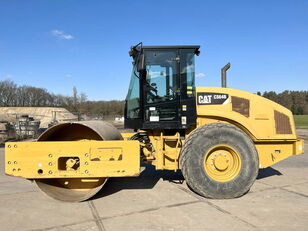 Caterpillar CS64B compactador de tierra