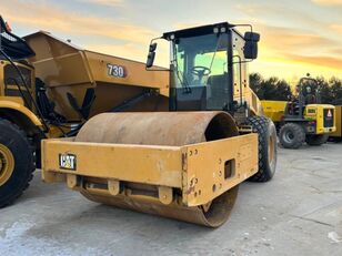 Caterpillar CS64B single drum compactor