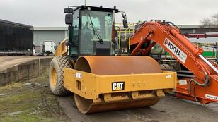 Caterpillar CS66B single drum compactor