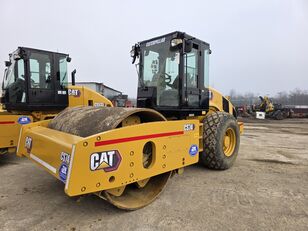 Caterpillar cs74 single drum compactor
