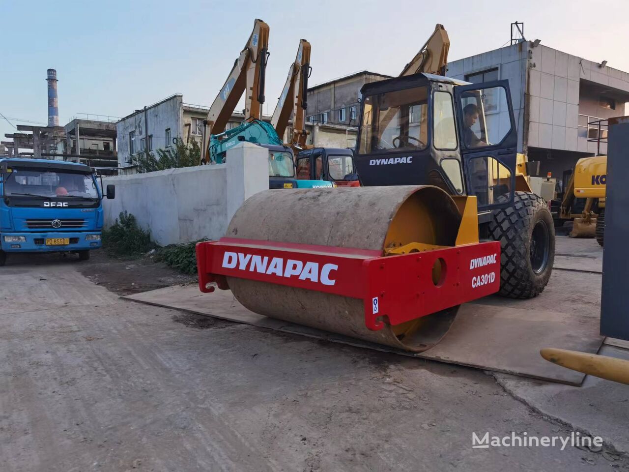 Dynapac CA 301 single drum compactor