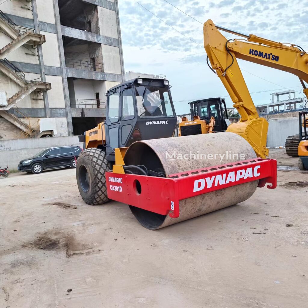 مدحلة لأعمال دك التربة Dynapac CA301D - Machineryline