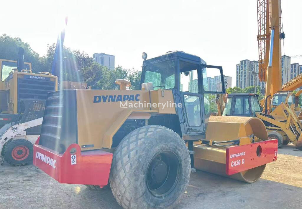 Dynapac ca301 single drum compactor