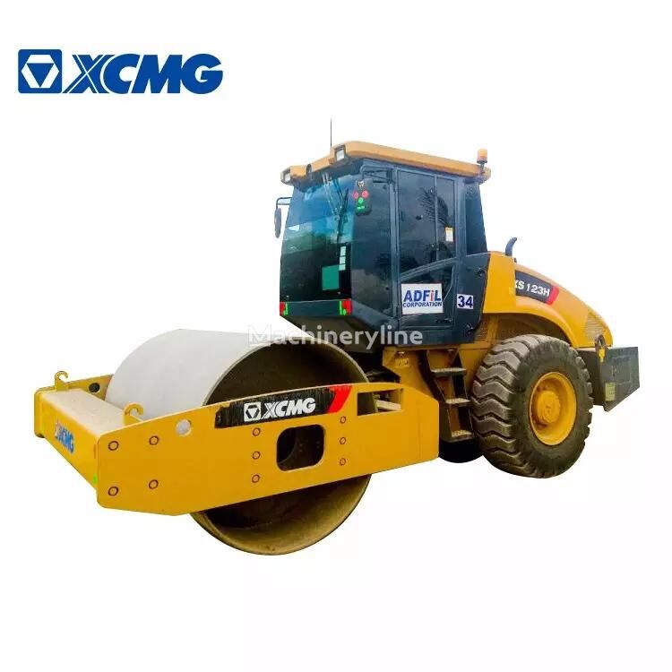 XCMG XS123H single drum compactor