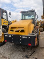 XCMG XS143J single drum compactor