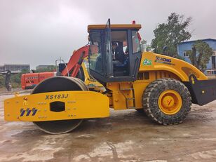 XCMG XS183J toprak silindiri