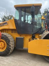XCMG XS183J compactador de tierra