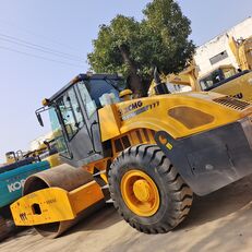 XCMG XS203J single drum compactor