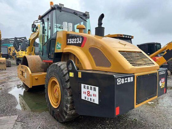 Venta de XCMG XS223J compactador de tierra | Machineryline CL XCMG XS223J compactador de tierra - Machineryline