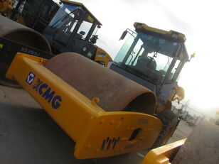 XCMG XS223J single drum compactor