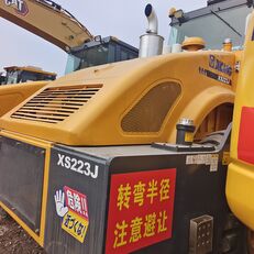 XCMG XS223J single drum compactor