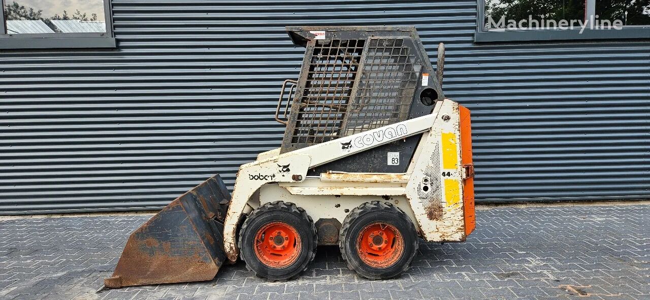 Bobcat 440 b skid steer