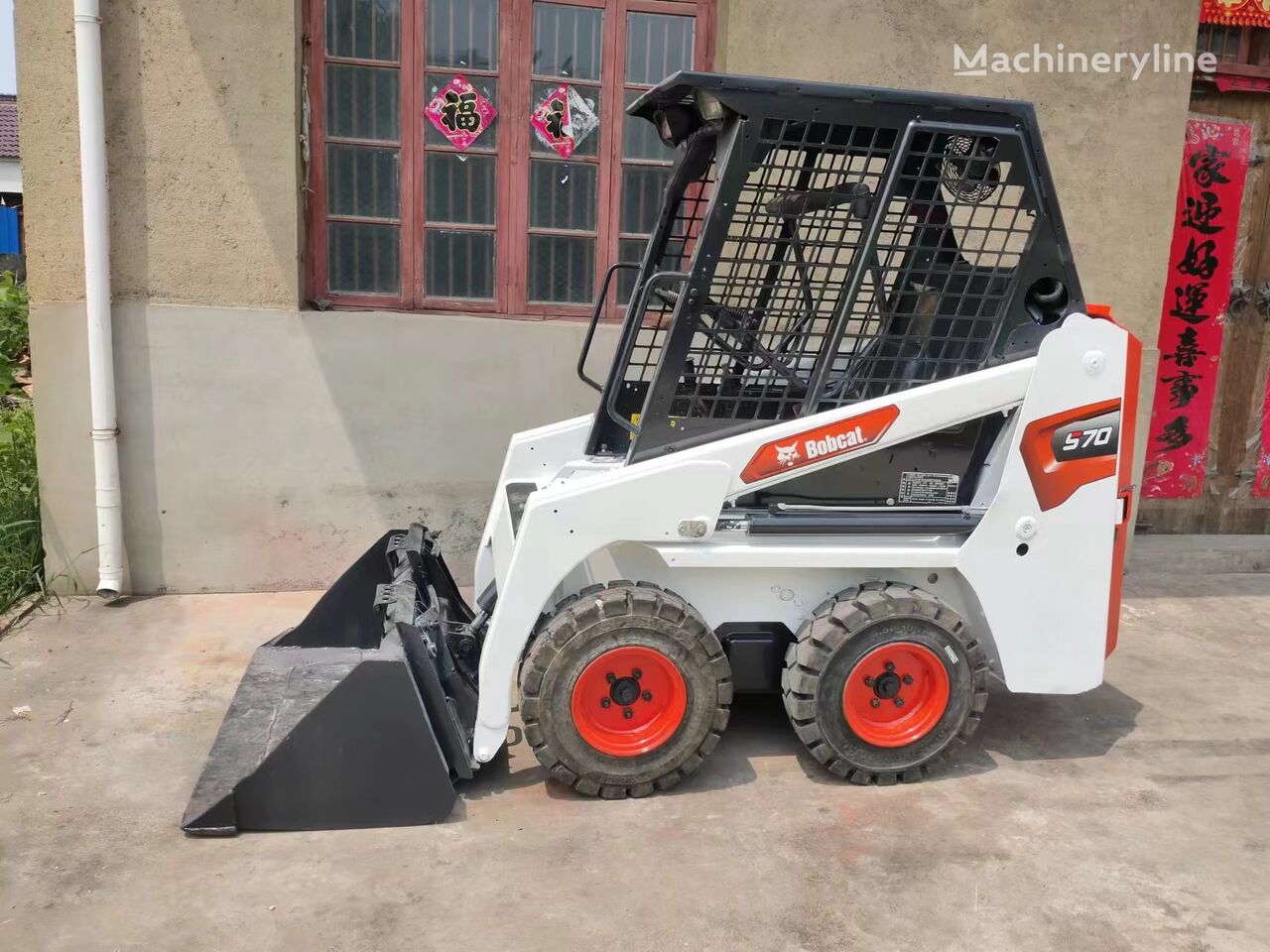 мини-погрузчик Bobcat 570