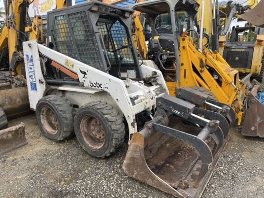 Bobcat 753 skid steer