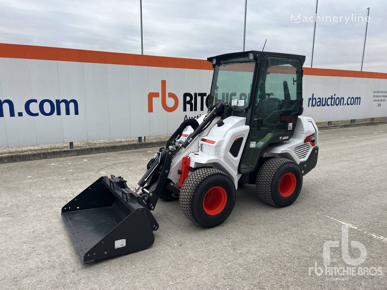 new Bobcat L28 (Unused) skid steer