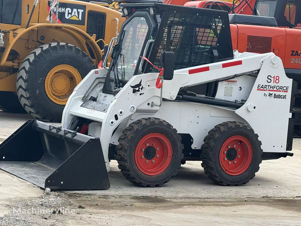 Bobcat S16 minicargadora