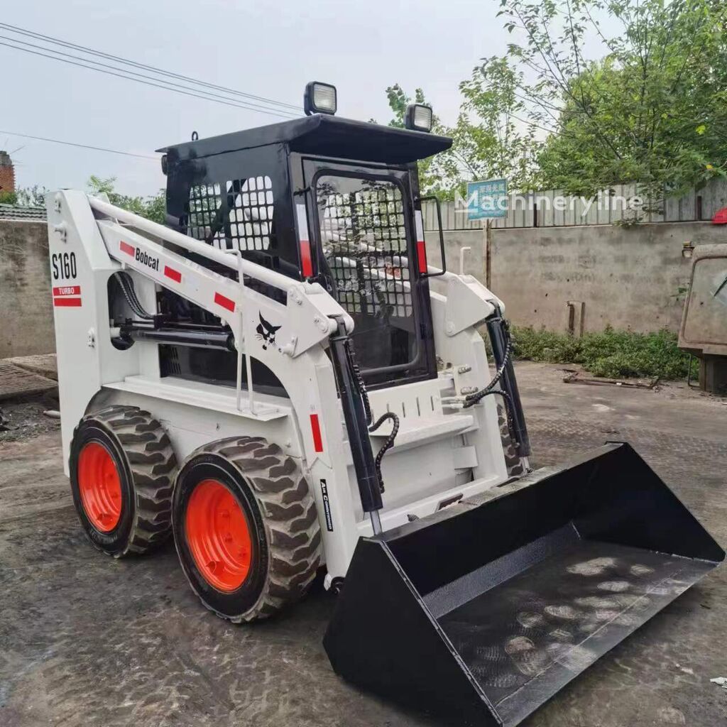 мини-погрузчик Bobcat S160