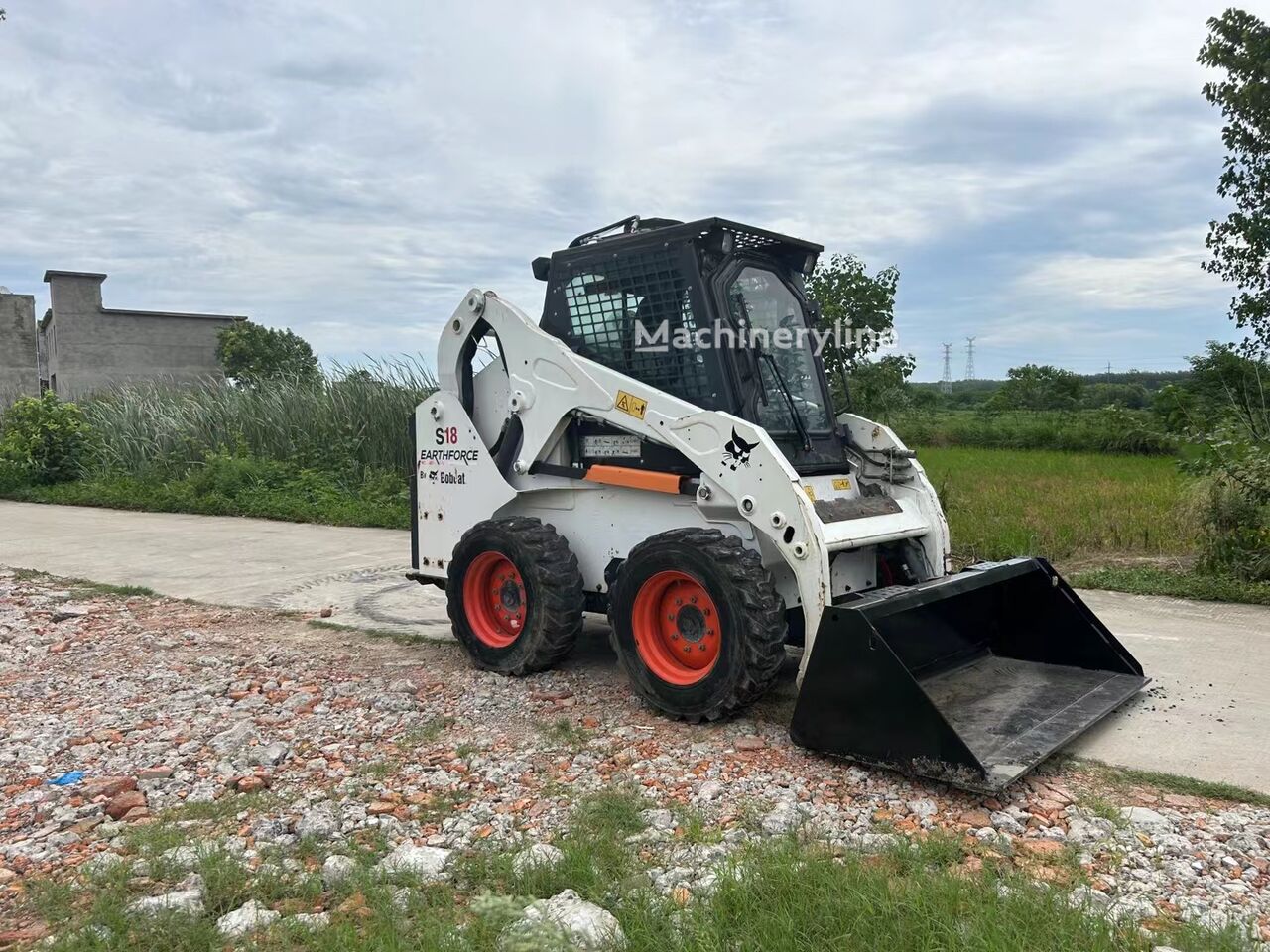 Kompaktní nakladač Bobcat S18 S185 S140 S160 na prodej | Machineryline CZ Kompaktní nakladač Bobcat S18 S185 S140 S160 - Machineryline