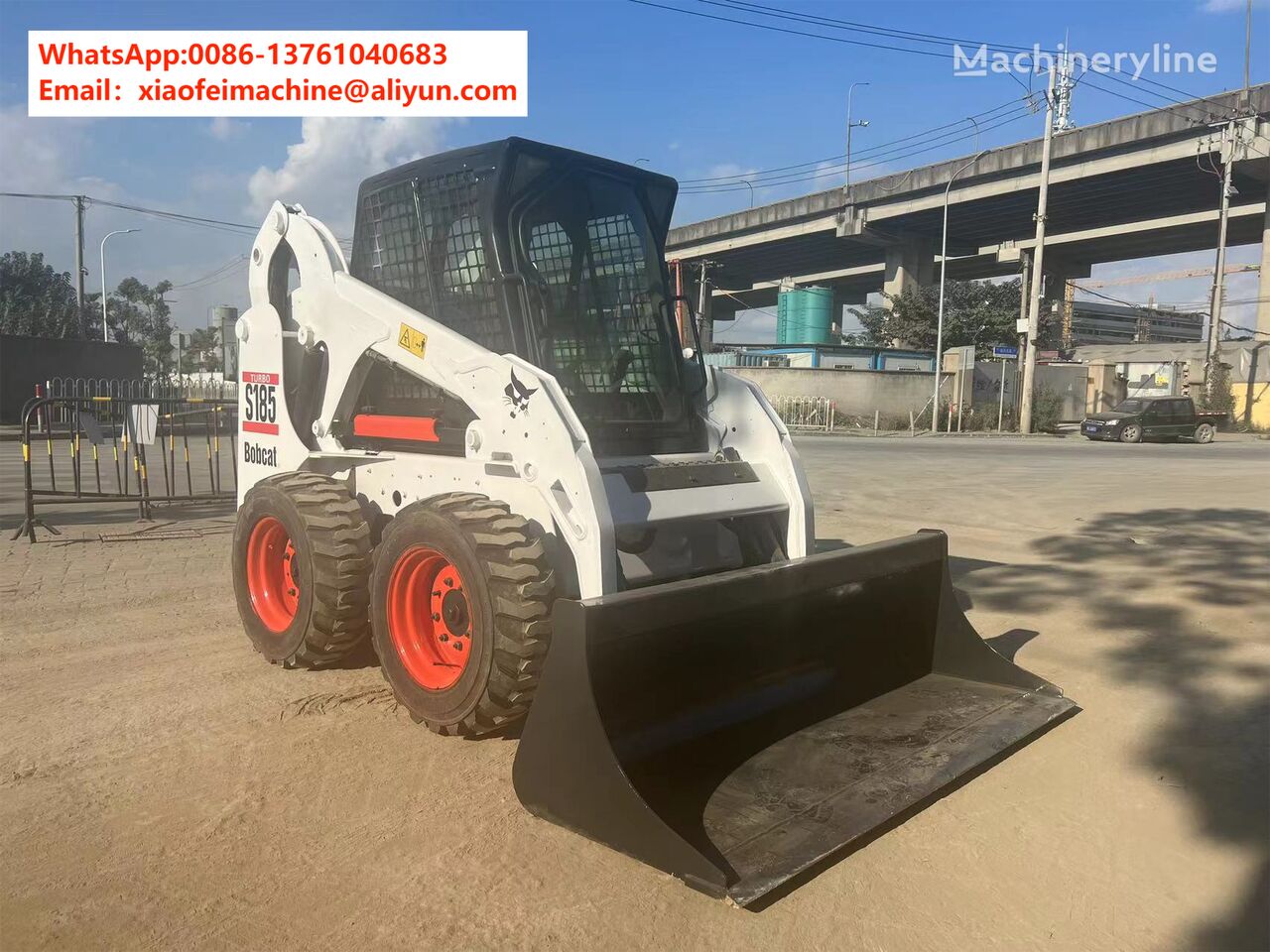 لودرهای لغزنده ،لودرهای لغزش کش Bobcat S185