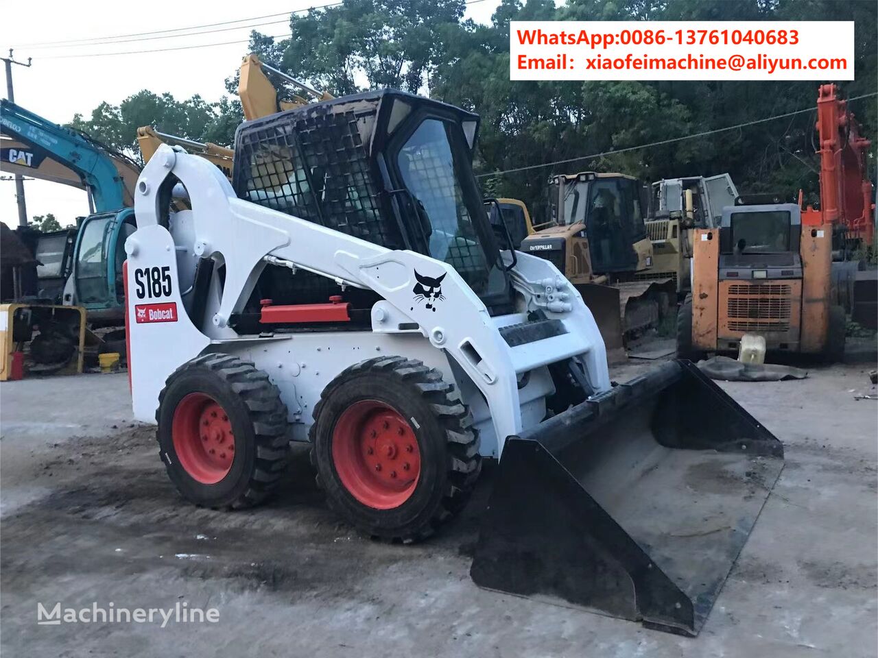 جرافة انزلاقية التوجيه Bobcat S185