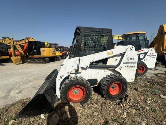 Mini nakladač Bobcat S185 naprodaj | Machineryline SI Mini nakladač Bobcat S185 - Machineryline