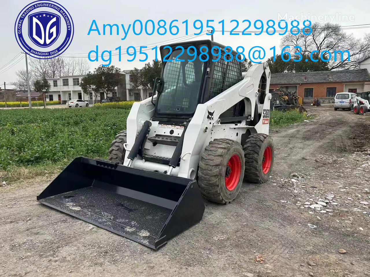 skid steer Bobcat S300