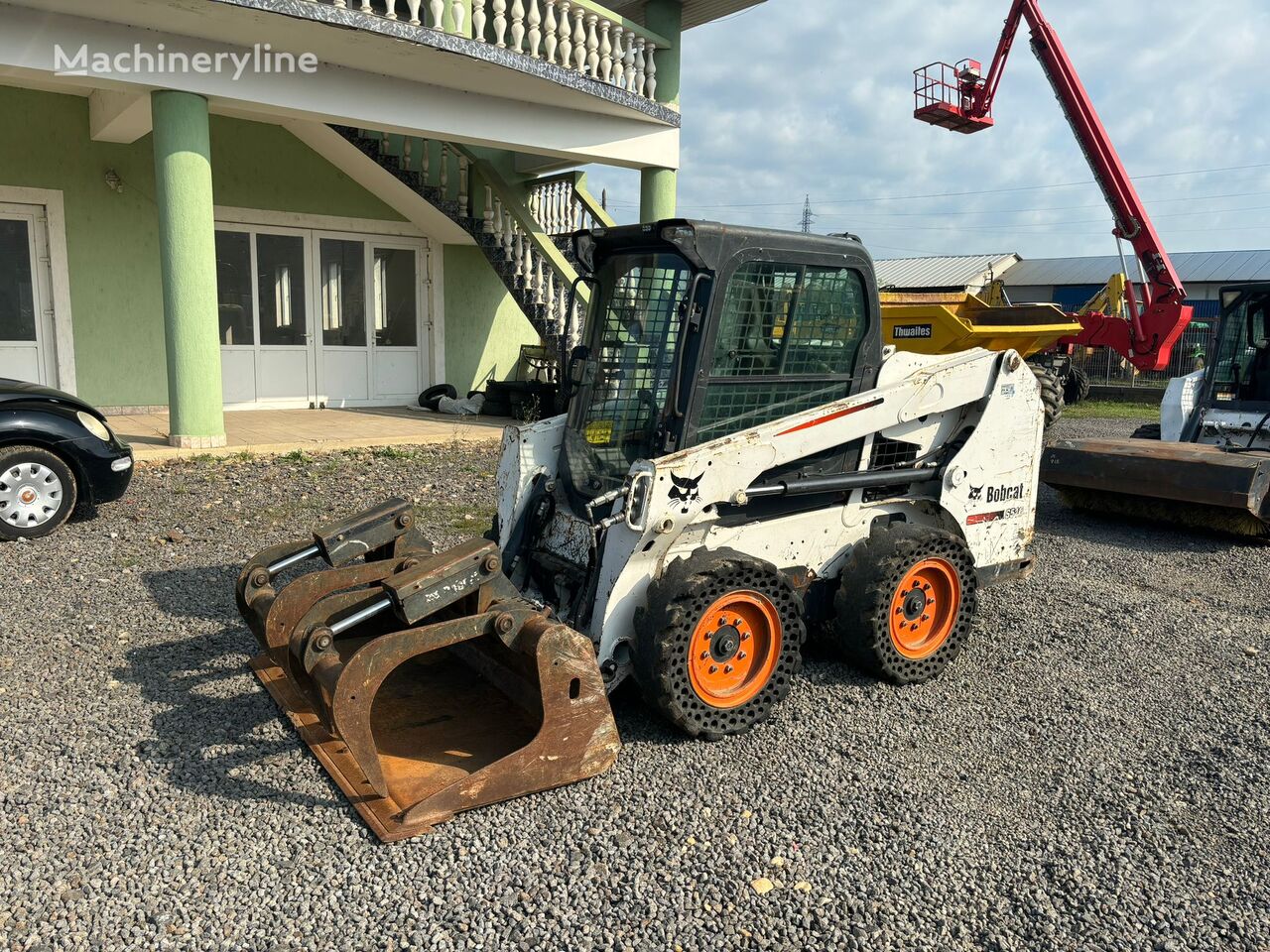 šmykom riadený nakladač Bobcat S510